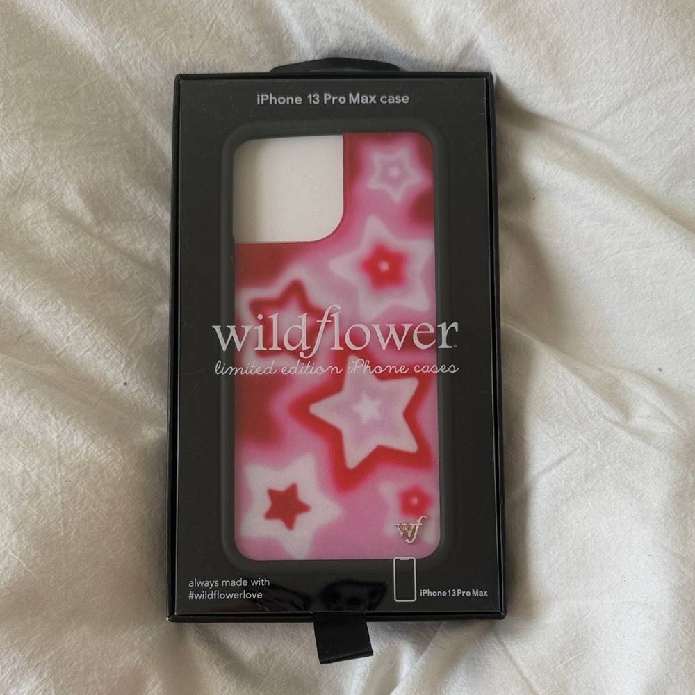 Wildflower iPhone 13 Pro Max Case - Red and Pink Star Pattern